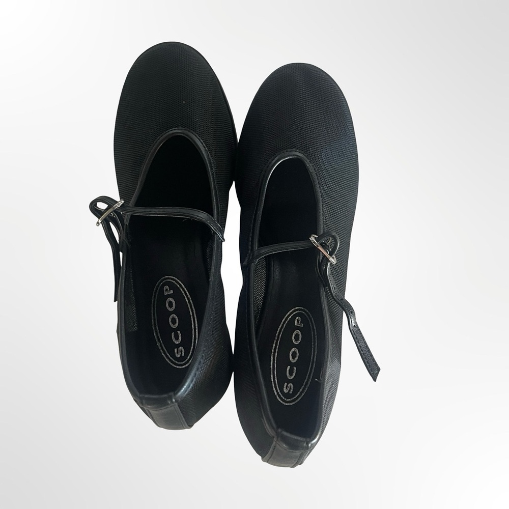 Scoop Black Mary Jane Block Heel Pumps with Adjustable Strap - Picture 5 of 8